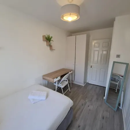 Modern 1-bedroom Close To The Liffey Apartment