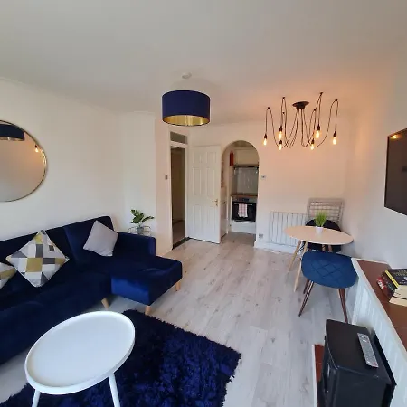 Modern 1-bedroom Close To The Liffey