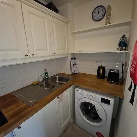 Modern 1-bedroom Close To The Liffey Apartment
